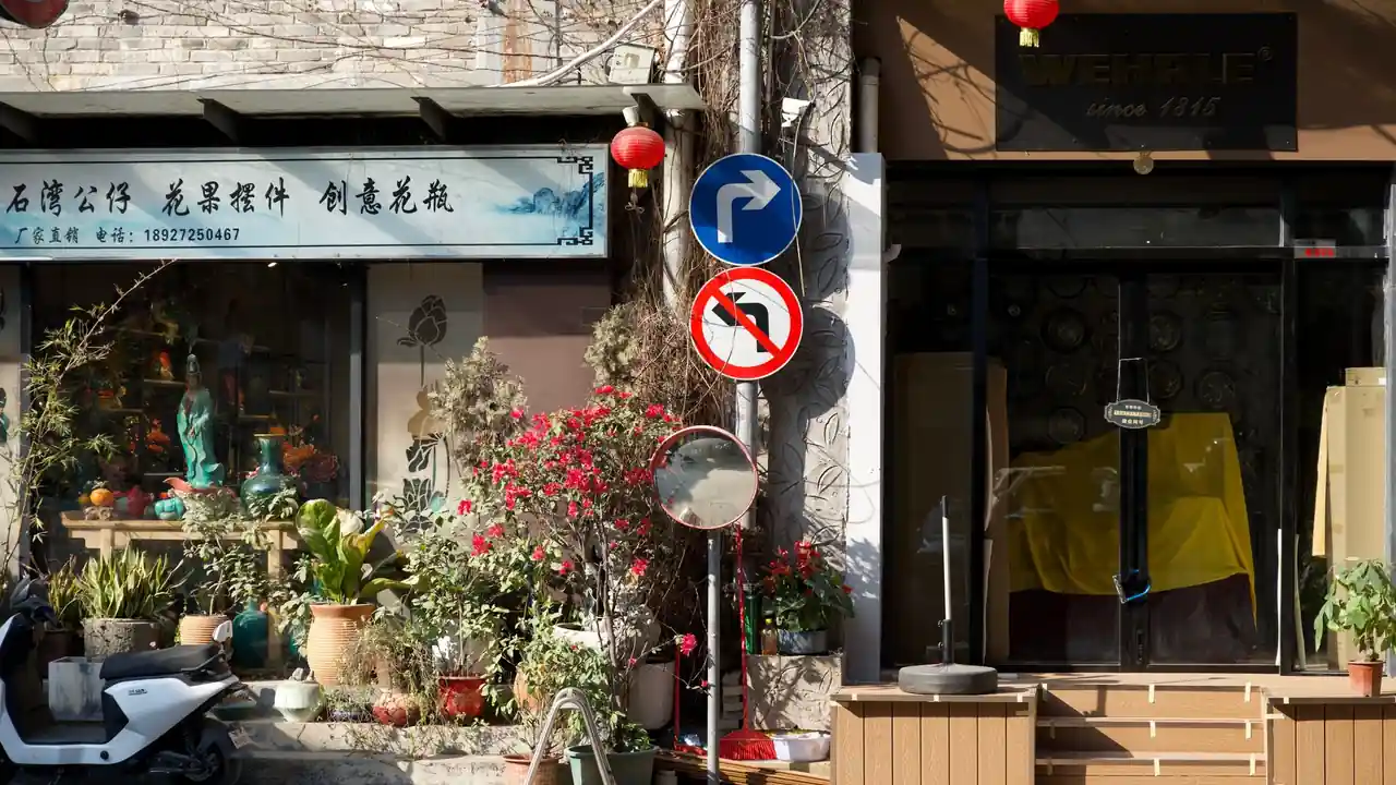 如何通过UU资源网查找所需的软件与设计素材